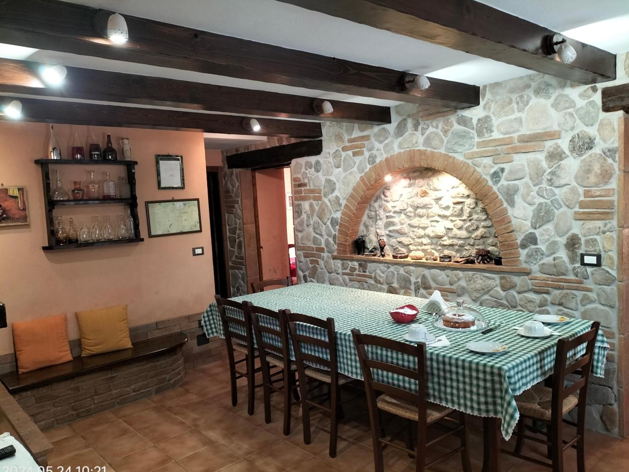Il Cantinoccio B&B 세라솔로 외부 사진